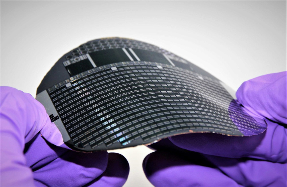 Fraunhofer ISE’s new GaAs-based thin-film photovoltaic cell. (©Fraunhofer ISE / picture: Henning Helmers). 