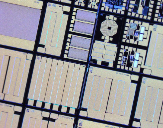 Fraunhofer IAF's GaN-on-Si chip designs offer efficient and highly compact components for future low-voltage applications. © Fraunhofer IAF. 
