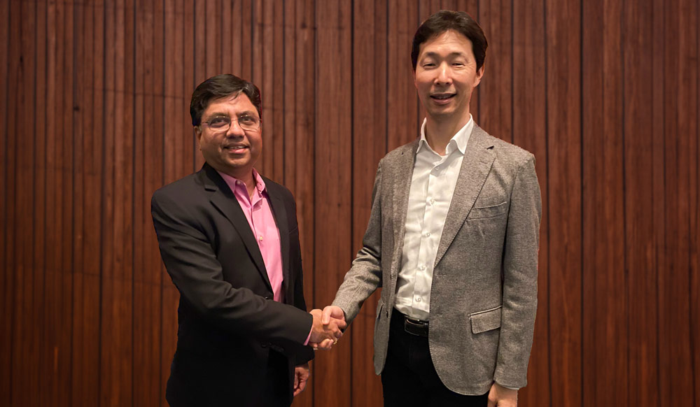 Transphorm’s CEO Dr Primit Parikh and Renesas’ CEO Hidetoshi Shibata. 