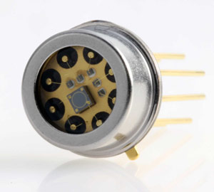 SWIR multi-chip emitter-detector with multiple wavelength LEDs (1040nm, 1200nm, 1300nm, 1460nm, 1550nm) and a 600–1700nm sensitivity InGaAs photodiode. 