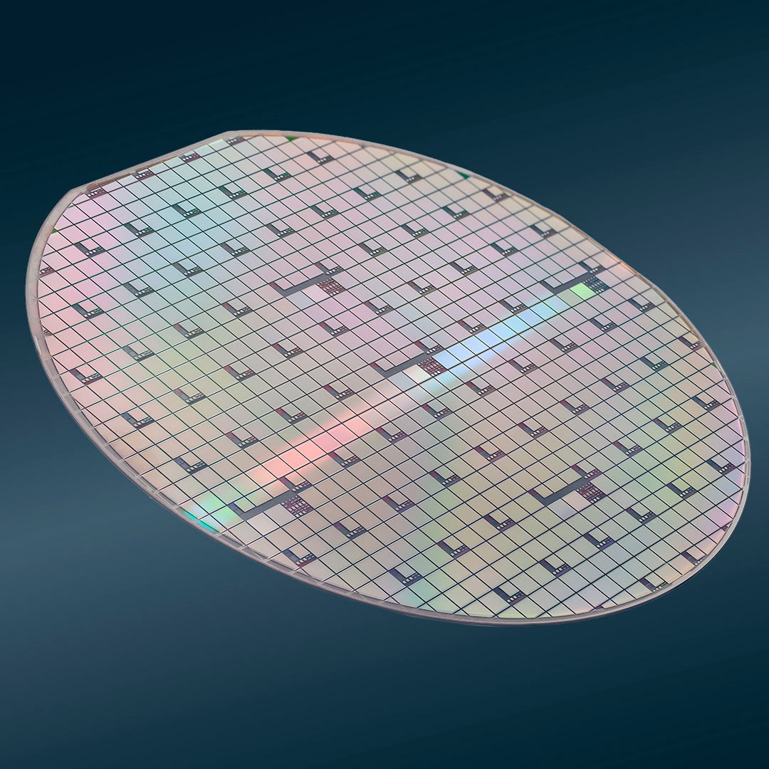 Fully processed GaN-on-GaN wafers manufactured in onsemi’s fab in Syracuse, NY.